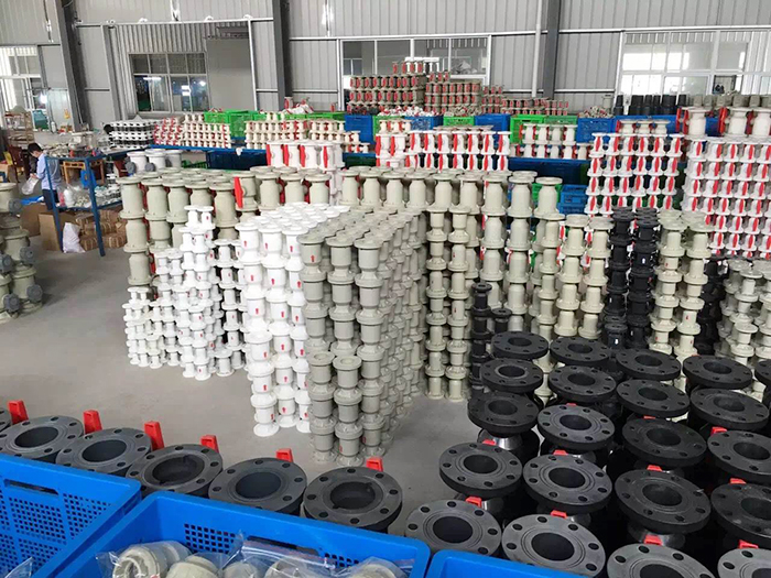 塑料管件库存